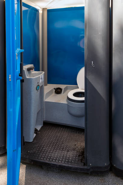 Best High-end porta potty rental  in Bloomingdale, NJ